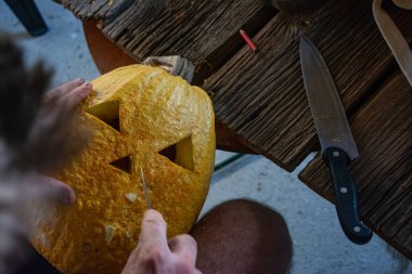 Cadılar Bayramı balkabakları oymaya hazır, cadılar bayramı konsepti