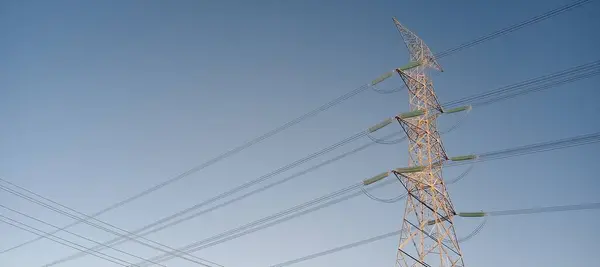 Gökyüzündeki elektrik hatları, elektrik direkleri