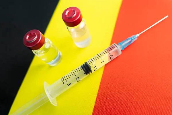 Pharmacology Medicine Belgium Concept Vaccine Coronavirus Covid Vaccine Ampoules Syringe — Stock Photo, Image