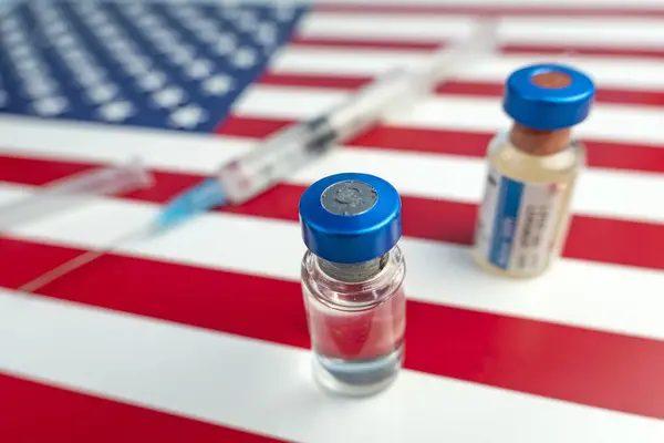 Vaccine Bottle Syringe American Flag Background Concept Medicine Healthcare Science — Stock Photo, Image
