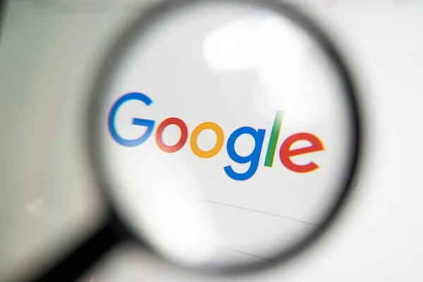 Barnaul Russland Juni 2022 Google Suchlogo Auf Dem Bildschirm Durch — Stockfoto