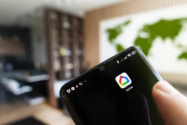 Барнаул Россия Июня 2022 Google Home Приложение Экране Смартфона Управления — стоковое фото