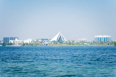 Dubai, BAE. 25 Kasım 2022 Dubai Creek Golf Kulübü, Dubai 'deki birçok golf kulübünün öncüsü.