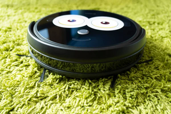 Automatic Robot Vacuum Cleaner Black Green Floor New Modern Technologies — Stock Photo, Image