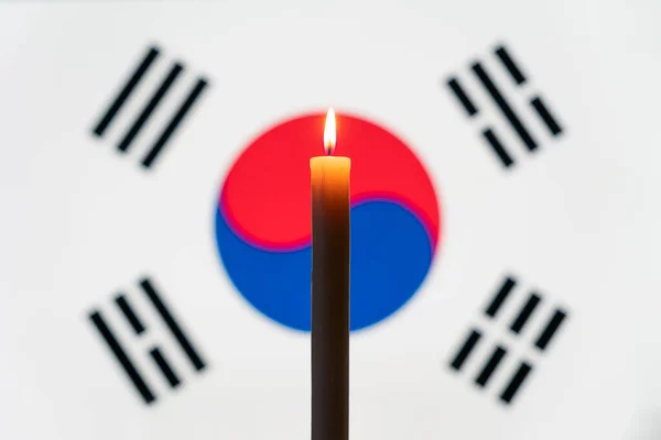 Rouwend Het Land Een Brandende Kaars Achtergrond Van Zuid Koreaanse — Stockfoto
