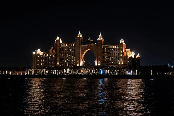 Ноября 2022 Года Дубай Оаэ Ночью Дубае Загорелся Отель Palm — стоковое фото