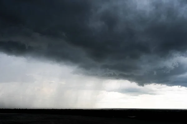 นหล งของเมฆม อนพาย าในตอนเย — ภาพถ่ายสต็อก