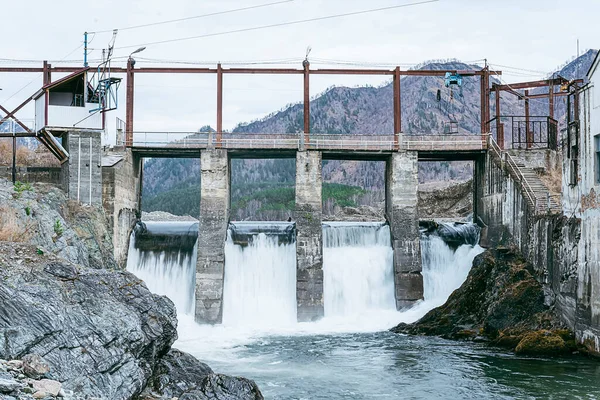 Antigua Central Hidroeléctrica Chemal Altai Republic Rusia —  Fotos de Stock