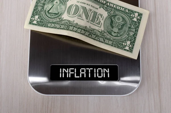 Δολάρια Ηλεκτρονικές Κλίμακες Ένα Σύμβολο Της Μείωσης Του Κόστους Πληθωρισμός — Φωτογραφία Αρχείου