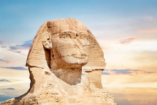 Kultovní Sfinga Vyřezávaná Vedle Velké Pyramidy Egyptské Gíze Velká Starodávná — Stock fotografie