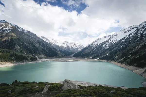 stock image Big Almaty lake. High-mountain lake with turquoise water,