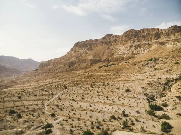 Judaean çöl ve Dead Sea için Masada kale en iyi manzara. Çöl kara İsrail. Kanyon çölde arka plan. Hangi 40 yıl içinde musa vaat edilmiş ülke arıyordu çöl