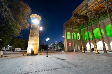 Özbekistan 'ın Buhara kentindeki Bolo Hauz Camii manzarası.