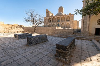 Chor Bakr anıtı kompleksindeki Ortaçağ Müslüman mezarlarının manzarası, Buhara, Özbekistan