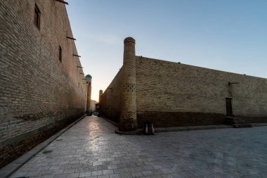 Güzel tarihi şehirde boş sokaklar, Khiva, Khoresm tarım vahası, Hisar.