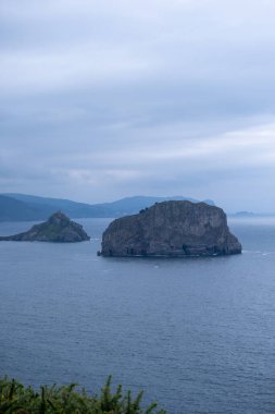 Norveç 'te, okyanusun ortasındaki takımada adasında küçük bir ada.