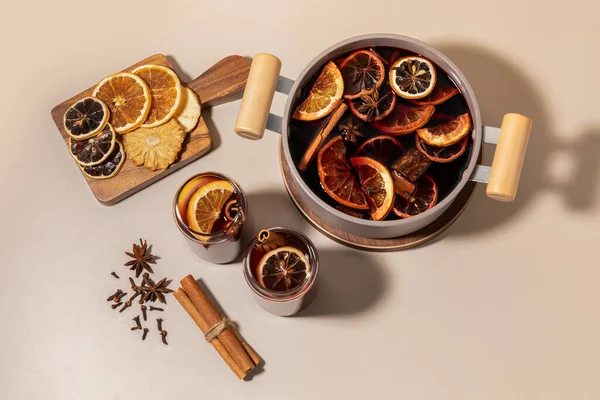 Christmas Drink Vin Chaud French Mulled Wine Ingredients_Cinnamon Dried Fruits — Stock Photo, Image