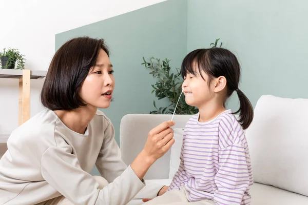 Koreaanse Oosterse Geneeskunde Kliniek Voor Kinderen — Stockfoto