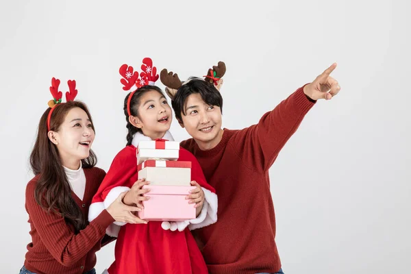 Feliz Asiática Coreana Familia Navidad Concepto —  Fotos de Stock