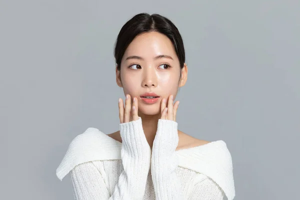 Bela Jovem Coreano Asiático Mulher Retrato Estúdio Foto Inverno Pele — Fotografia de Stock