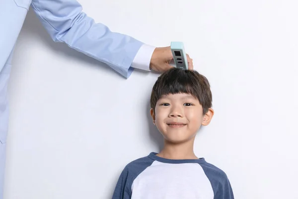Coréen Asiatique Enfant Dans Clinique Croissance Counseling Concept — Photo