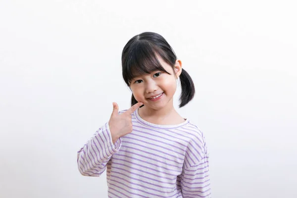 亚洲韩国儿童尖牙 — 图库照片