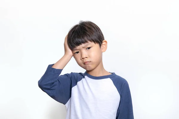 Ασιατικό Κορεατικό Παιδί Που Υποφέρει Από Πονοκέφαλο — Φωτογραφία Αρχείου