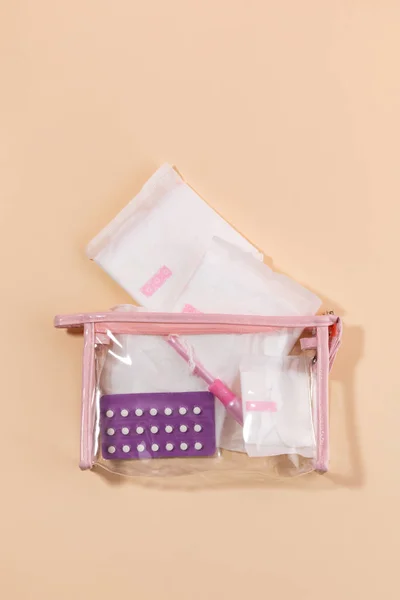 Kobiece Produkty Menstruacyjne Torebka Zaopatrzenie Menstruacyjne — Zdjęcie stockowe