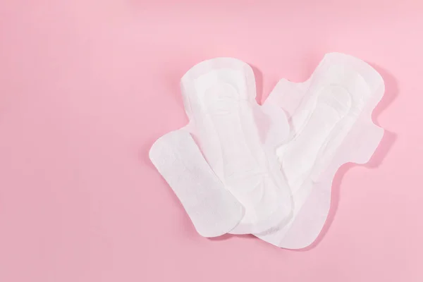 Menstruációs Termékek Összehasonlítani Egészségügyi Pad Mérete — Stock Fotó