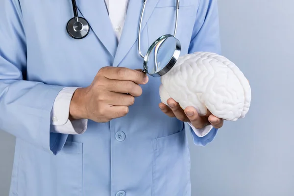 Cérebro Saúde Demência Série Examinar Cérebro Com Uma Lupa — Fotografia de Stock