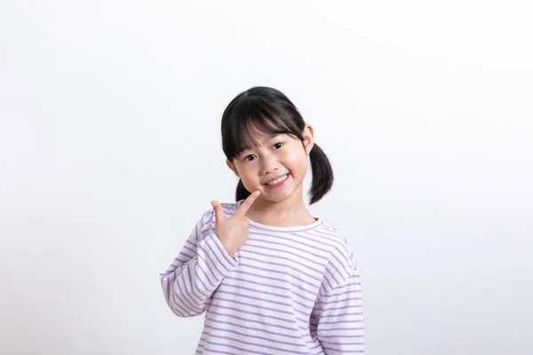 Asiático Coreano Niño Apuntando Diente — Foto de Stock