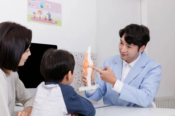 Κορεάτικο Παιδί Κλινική Συμβουλευτική Ανάπτυξης — Φωτογραφία Αρχείου