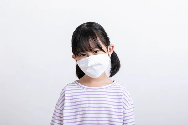 Asiatiska Koreanska Barn Bär Mask — Stockfoto