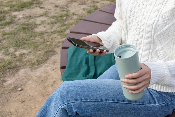 Hábitos Respetuosos Del Medio Ambiente Gesto Mano Utilizando Vaso Teléfono — Foto de Stock