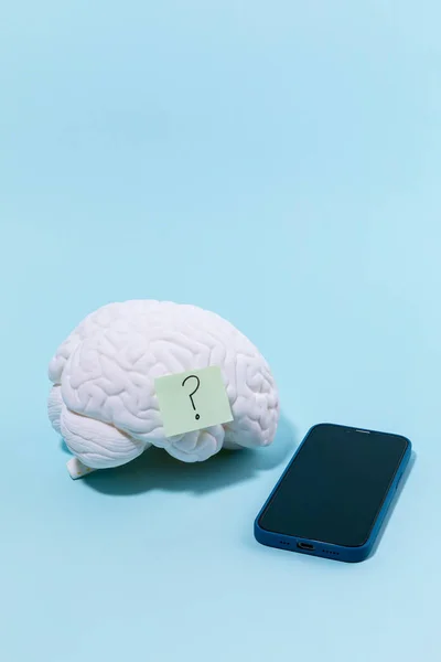Salud Cerebral Demencia Serie Modelo Cerebral Con Signo Interrogación Teléfono — Foto de Stock