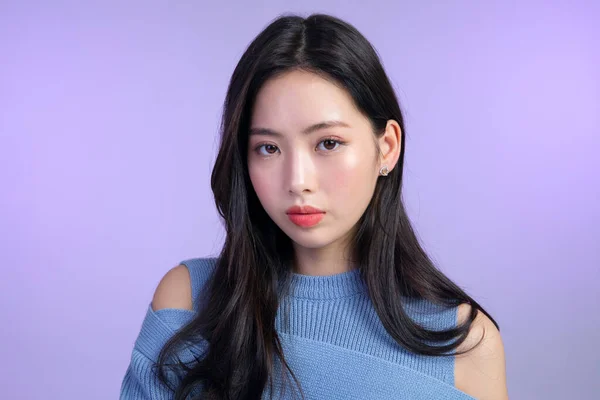 Güzel Genç Koreli Asyalı Kadın Portresi Kışın Çekilen Resim Cilt — Stok fotoğraf