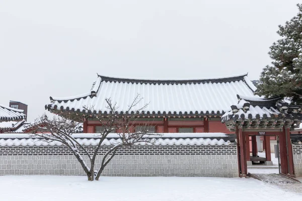 Vackert Snölandskap Suwon Hwaseong Haenggung Korea — Stockfoto