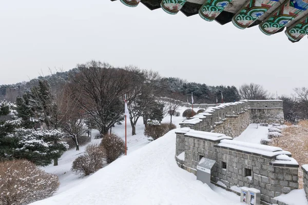 Schöne Schneelandschaft Der Suwon Hwaseong Festung Korea — Stockfoto