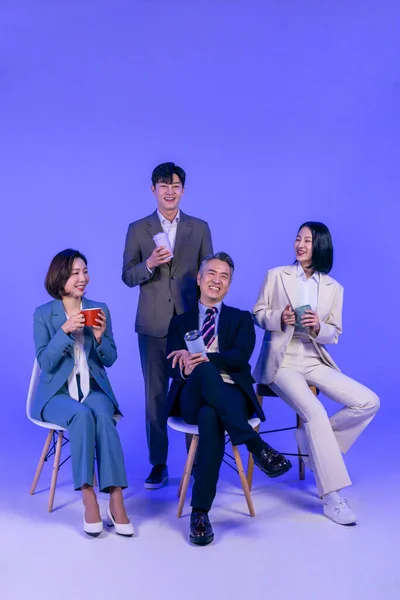 Asiatisch Koreanische Senior Mittleren Alters Und Junge Männliche Und Weibliche — Stockfoto
