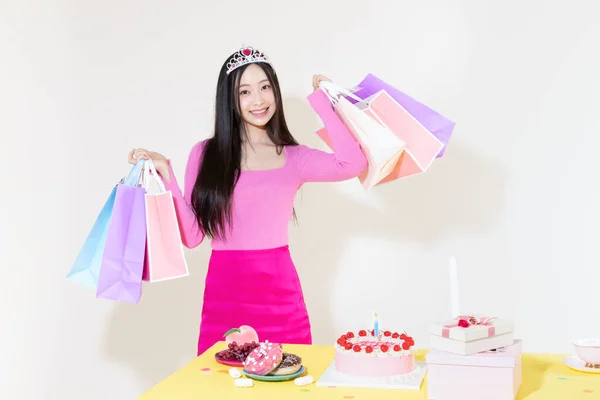 Vintage Y2K Pink Retro Concept Photo Korean Asian Cute Woman — Stock Photo, Image