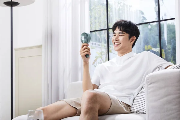 Summer Lifestyle Korean Asian Young Man Handheld Fan — Stock fotografie