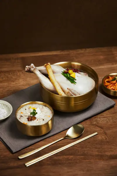 Korean Traditional Food Samgyetang Dakjuk Chicken Soup Ginseng Chicken Rice — Stock Photo, Image