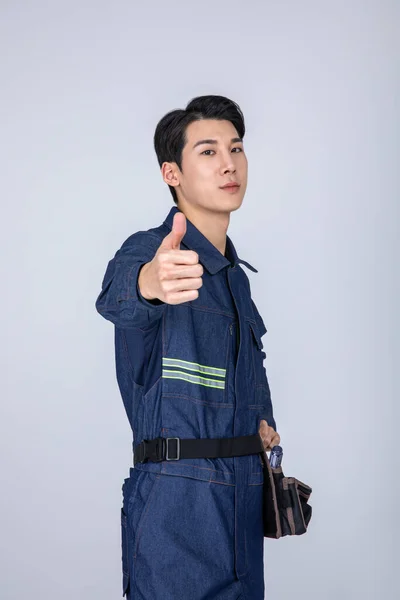 Millennials Gen Korean Asian Young Man Site Staff Hand Motion — Stockfoto