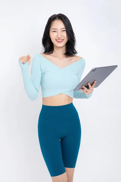 Zdrowe Piękno Koncepcja Zdjęcie Koreański Azji Piękne Kobieta Tablet — Zdjęcie stockowe