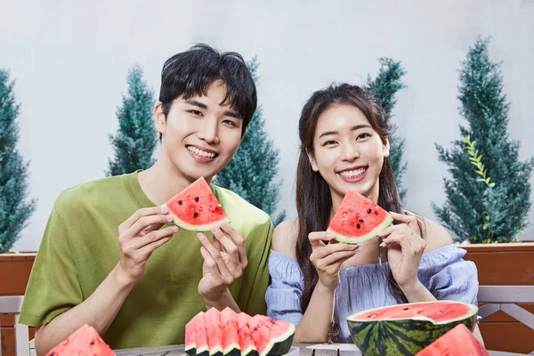 Summer Lifestyle Korean Asian Young Couple Watermelon —  Fotos de Stock