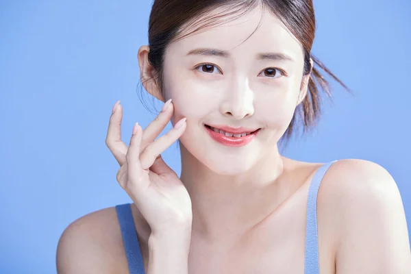 Concepto Belleza Foto Coreana Asain Hermosa Mujer Tocando Piel Fondo — Foto de Stock