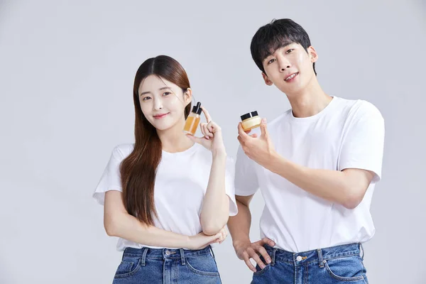 Korean Asian Young Couple Cosmetics Studio Background — Stock Photo, Image