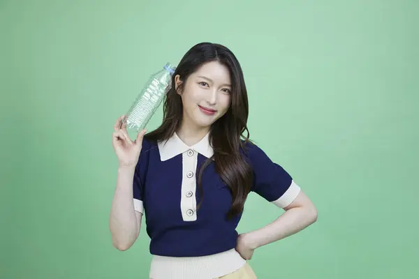 Foto Conceito Beleza Coreano Asain Mulher Bonita Com Roupa Reciclagem — Fotografia de Stock