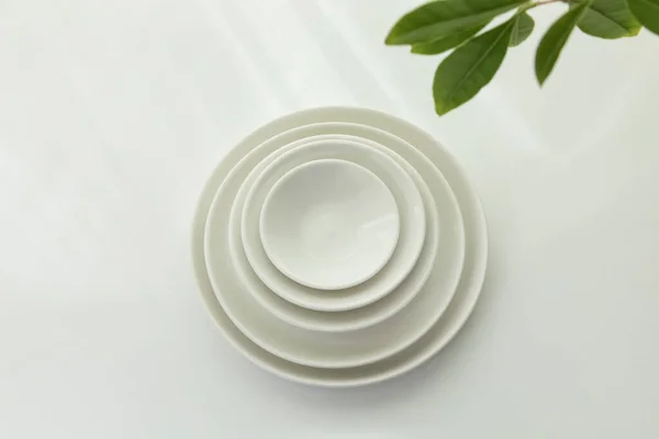 Столовая Керамика Укладки Посуды — стоковое фото