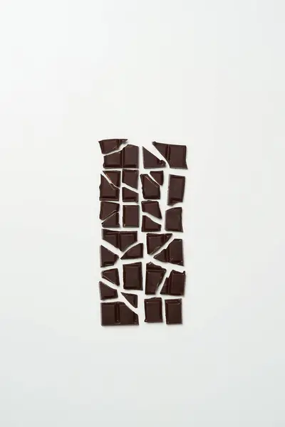 Biter Mørk Sjokolade Delt Inn Dusinvis Biter – stockfoto
